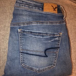 Medium wash American Eagle jeggings